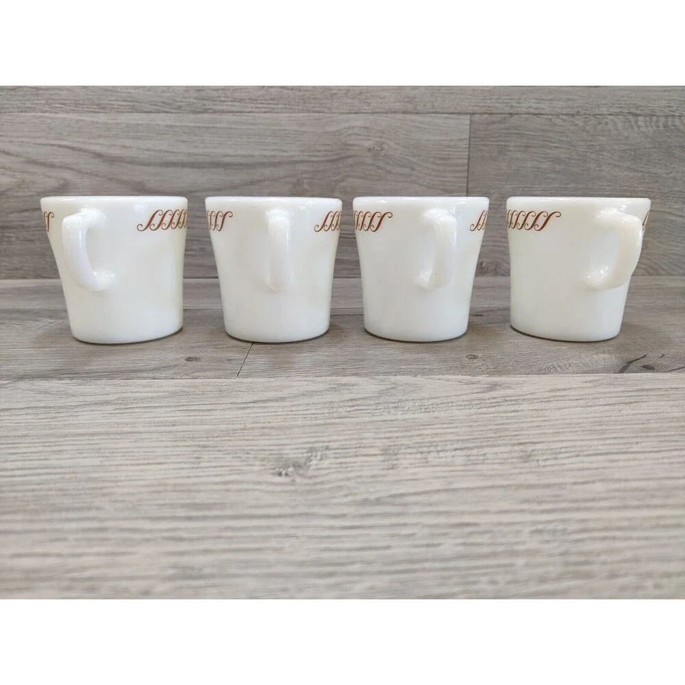 Pyrex set 709